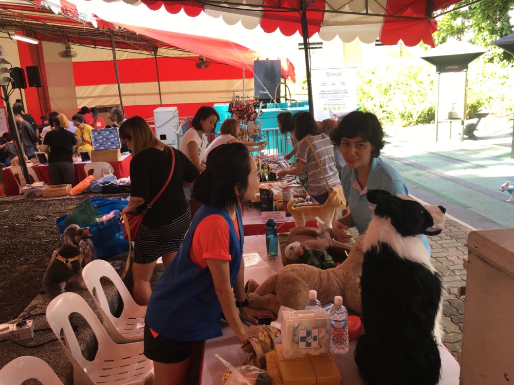 Dog First Aid’s talk and demonstration at Paws & Furs, Tanjong Pagar GRC & Radin Mas SMC, December 2017